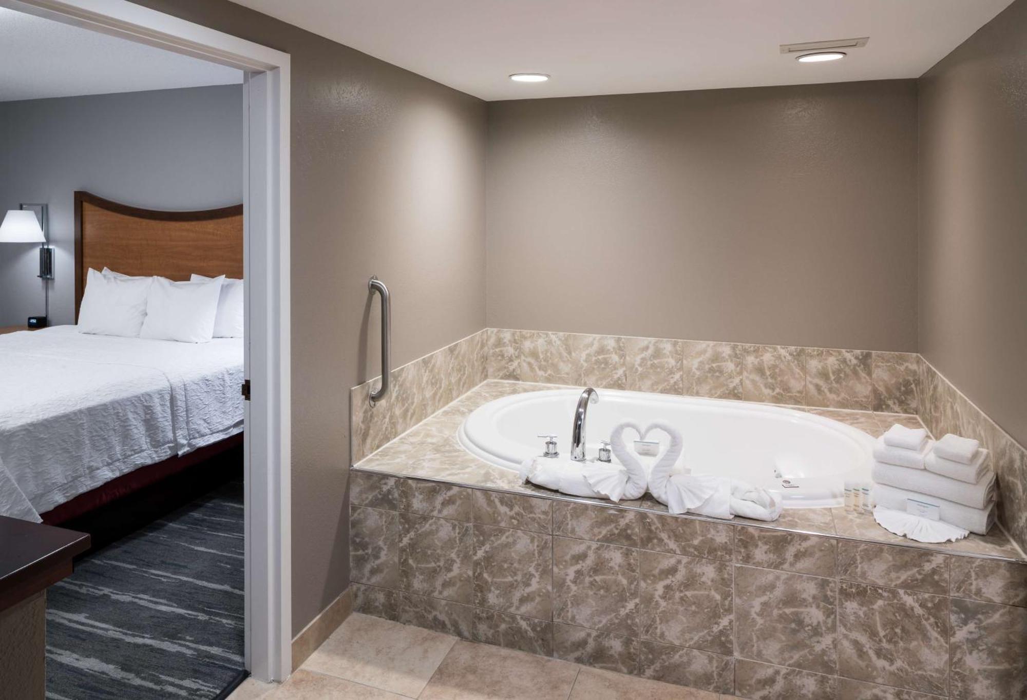 Hampton Inn & Suites Chicago North Shore Skokie Exterior foto
