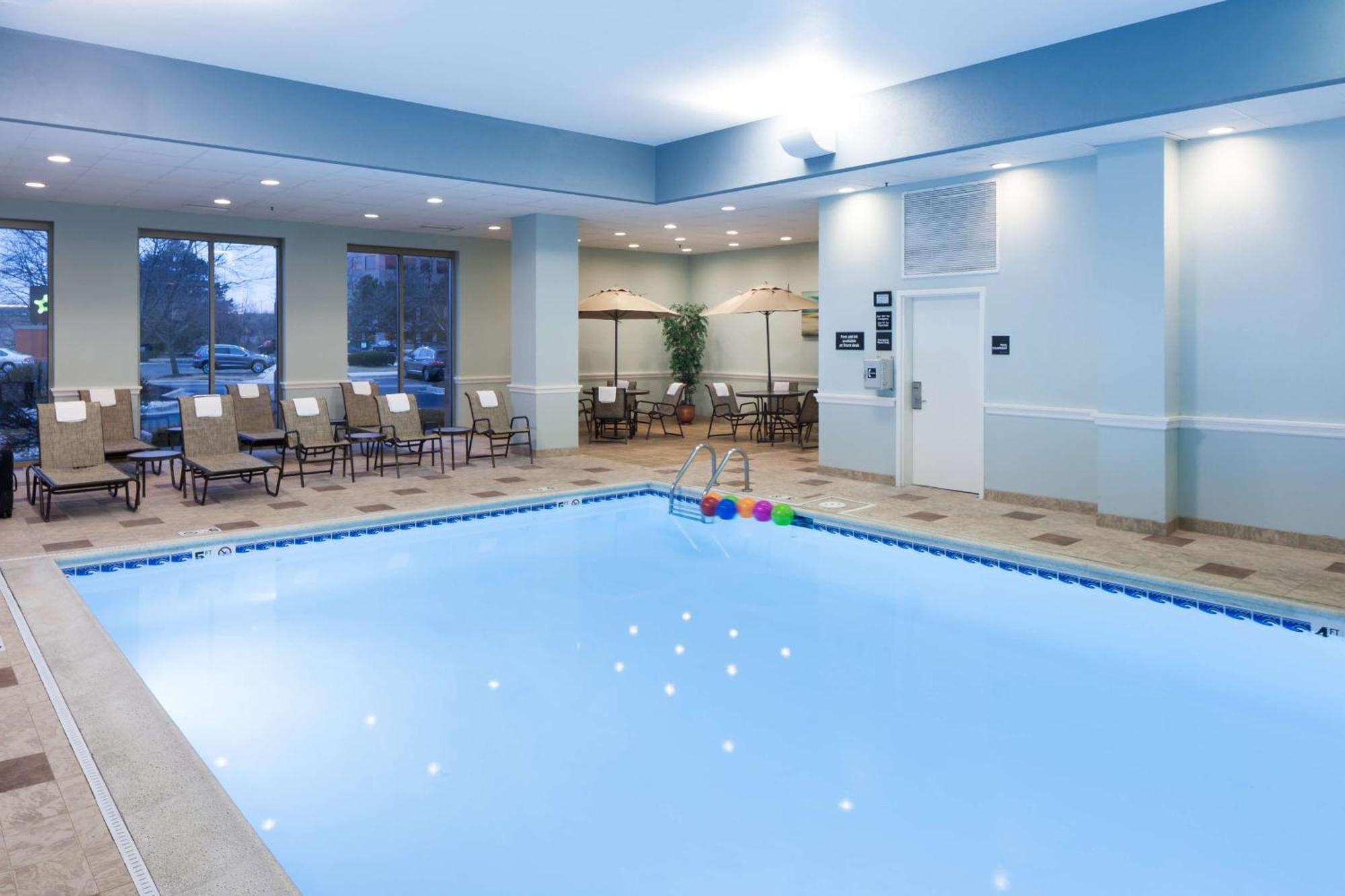 Hampton Inn & Suites Chicago North Shore Skokie Exterior foto