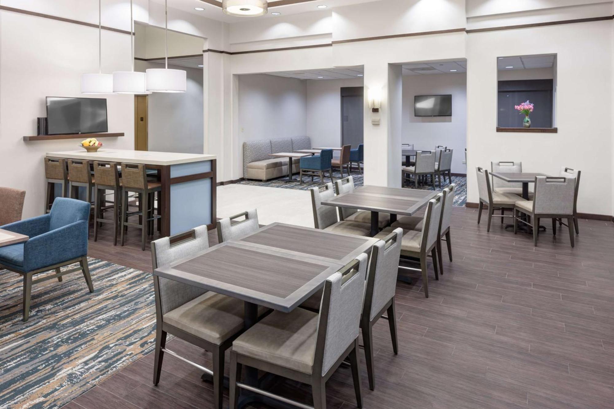 Hampton Inn & Suites Chicago North Shore Skokie Exterior foto